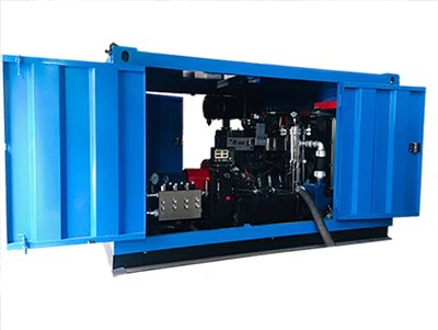 Nagynyomású vízsugárral segített fúró cölöpcsavar